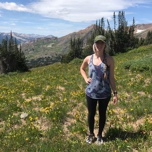 Meet your Posher, Hannah